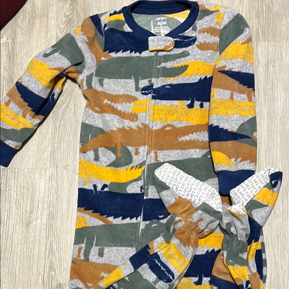 4/$20 Carters Kids Pajamas with Colorful Stripes 3T - Picture 1 of 1